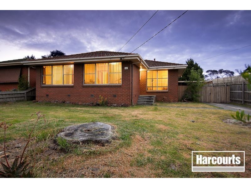 16 Wirilda Crescent, Frankston North VIC 3200