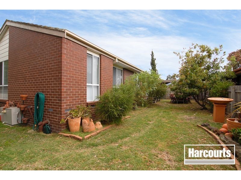 11 Charleville Court, Carrum Downs VIC 3201