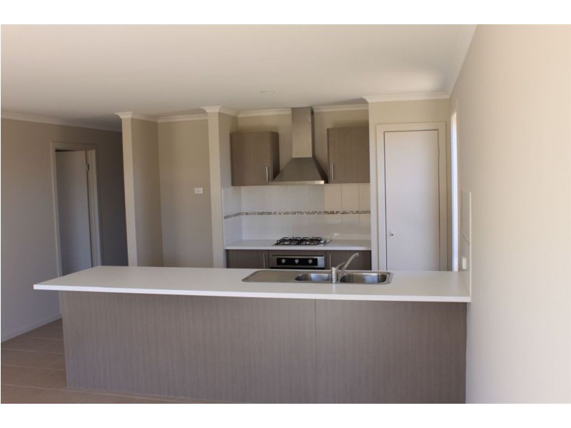 31 Myhaven Circuit, Carrum Downs VIC 3201