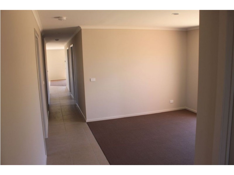 31 Myhaven Circuit, Carrum Downs VIC 3201