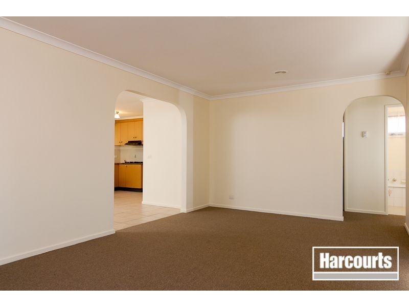 18 Darnley Drive, Skye VIC 3977