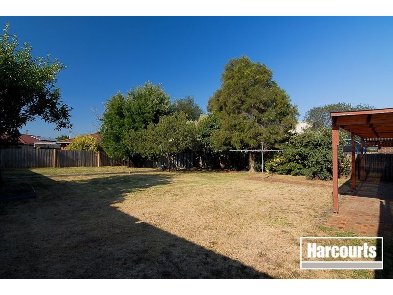 18 Darnley Drive, Skye VIC 3977