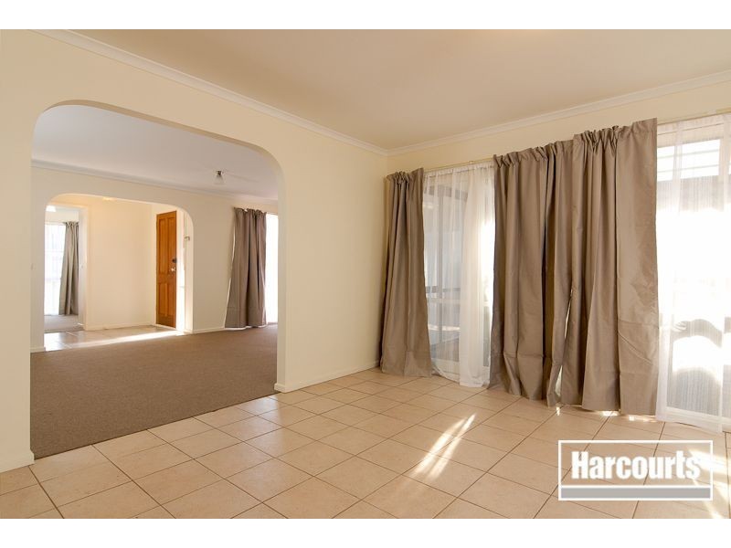 18 Darnley Drive, Skye VIC 3977