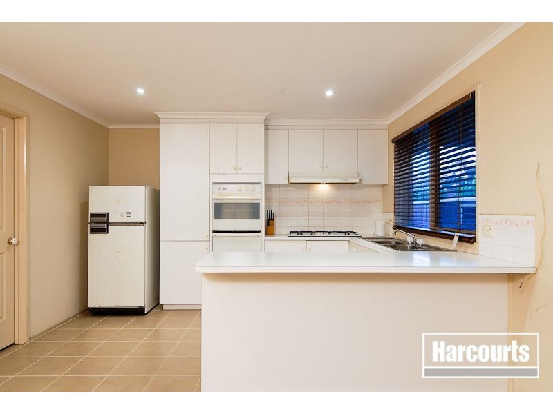 8 Stable Grove, Skye VIC 3977