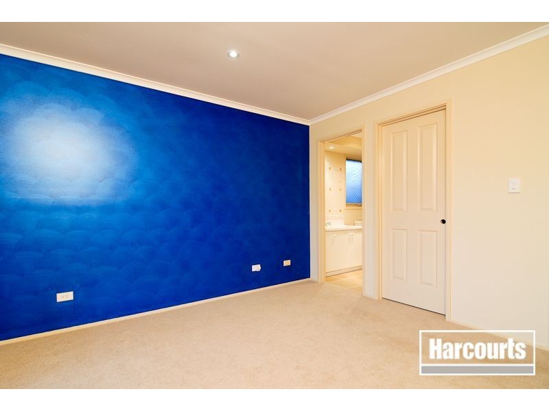 8 Stable Grove, Skye VIC 3977