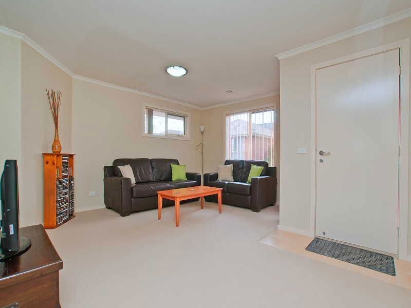 17/10 Hall Road, Carrum Downs VIC 3201