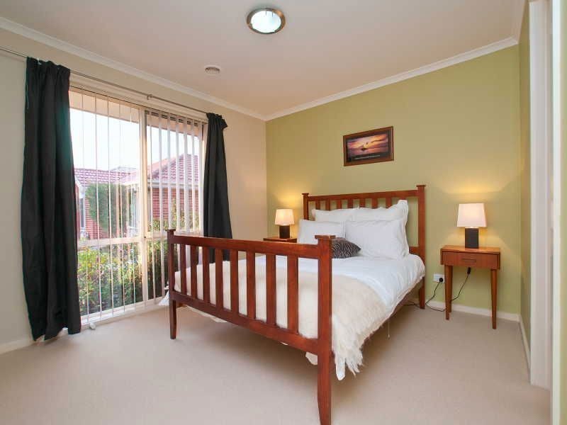 17/10 Hall Road, Carrum Downs VIC 3201