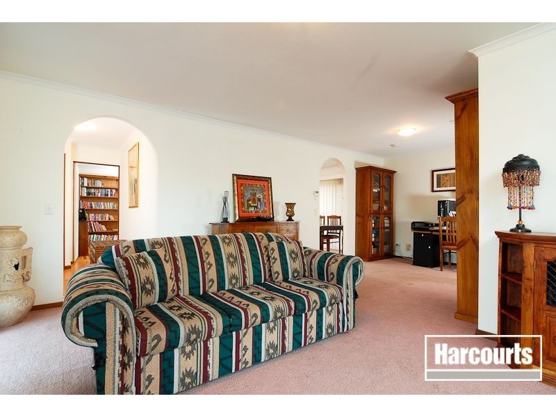 9 Firetail Court, Carrum Downs VIC 3201