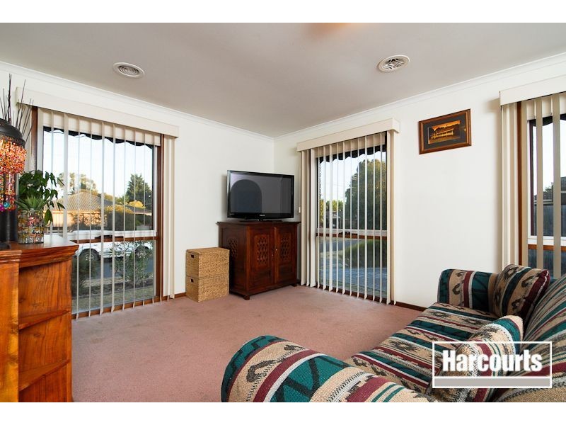 9 Firetail Court, Carrum Downs VIC 3201