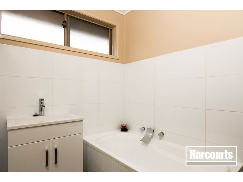 29 Woodvale Drive, Carrum Downs VIC 3201