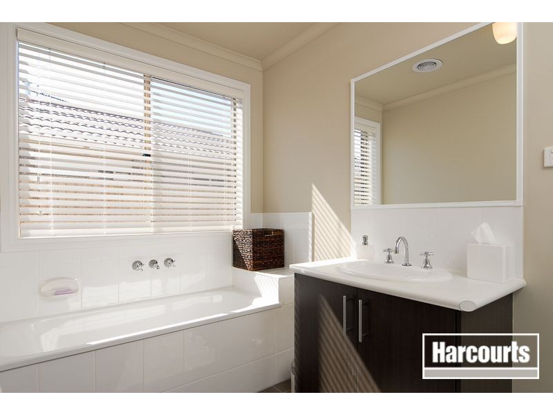 2 Sam Street, Carrum Downs VIC 3201