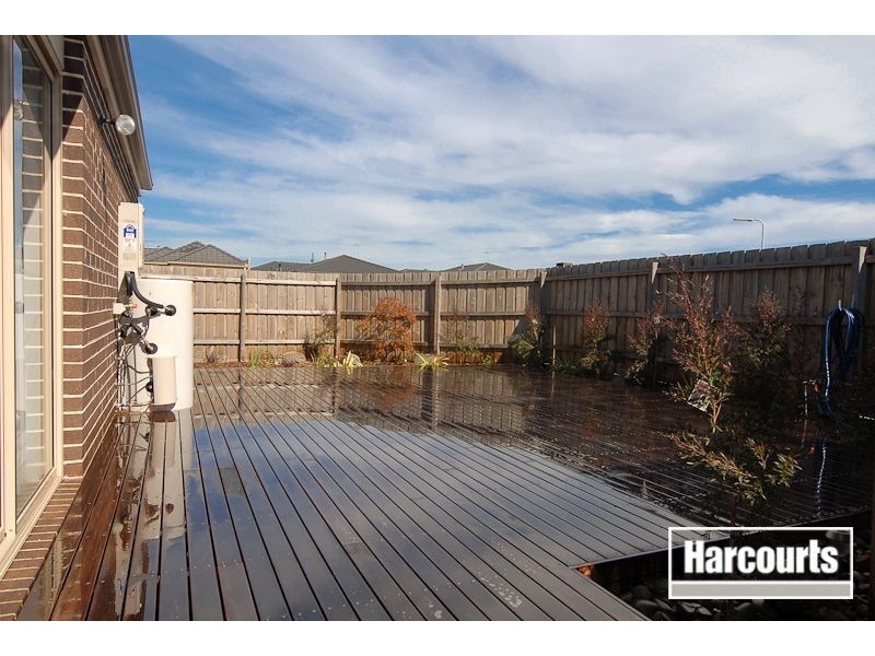 2 Sam Street, Carrum Downs VIC 3201