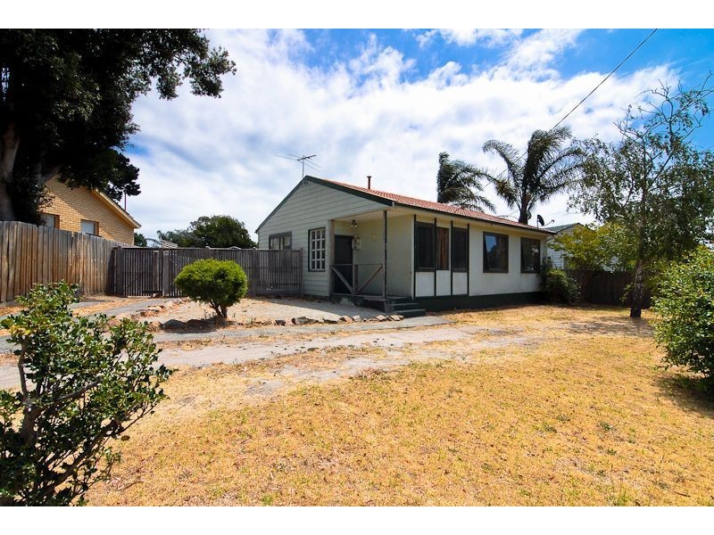 14 Longleaf Street, Frankston North VIC 3200