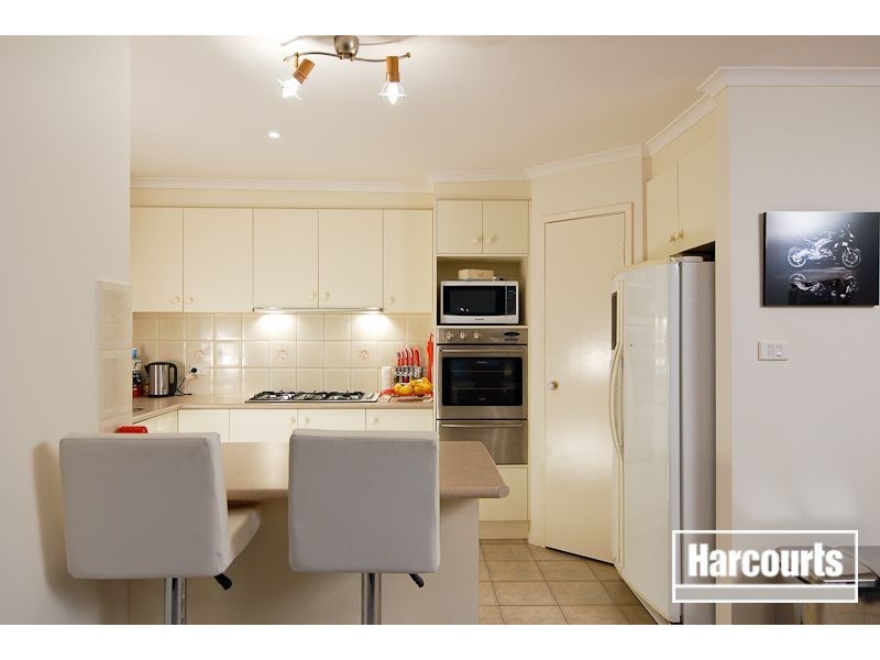 11 Rocklea Crescent, Skye VIC 3977