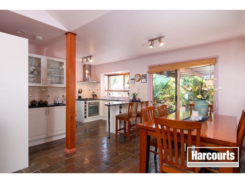 2 Parhnam Court, Carrum Downs VIC 3201