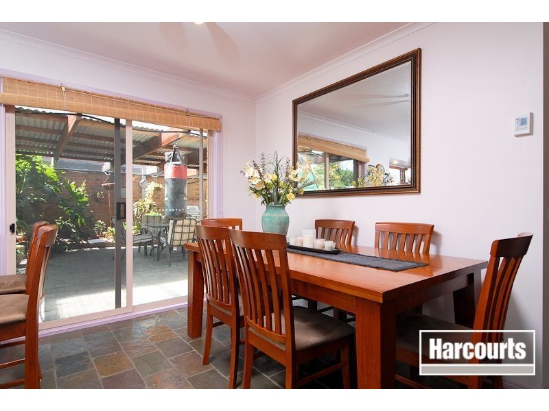 2 Parhnam Court, Carrum Downs VIC 3201