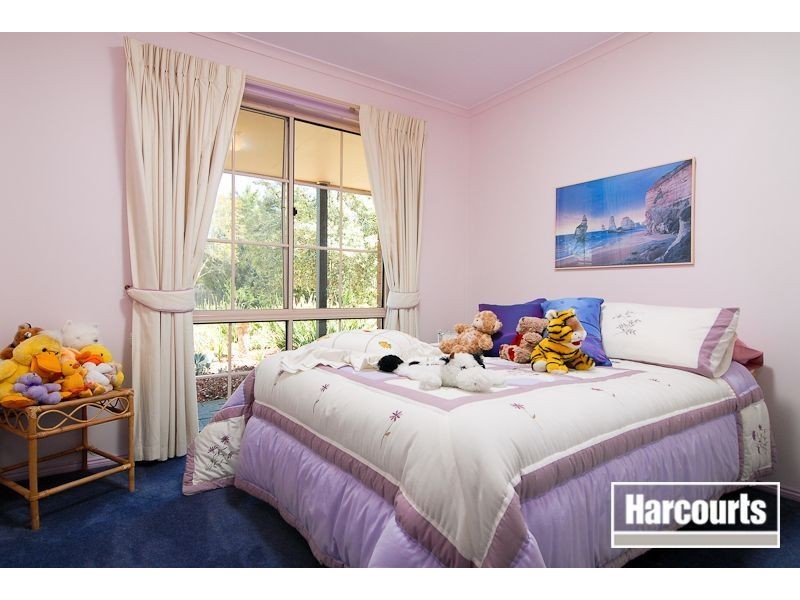 2 Parhnam Court, Carrum Downs VIC 3201