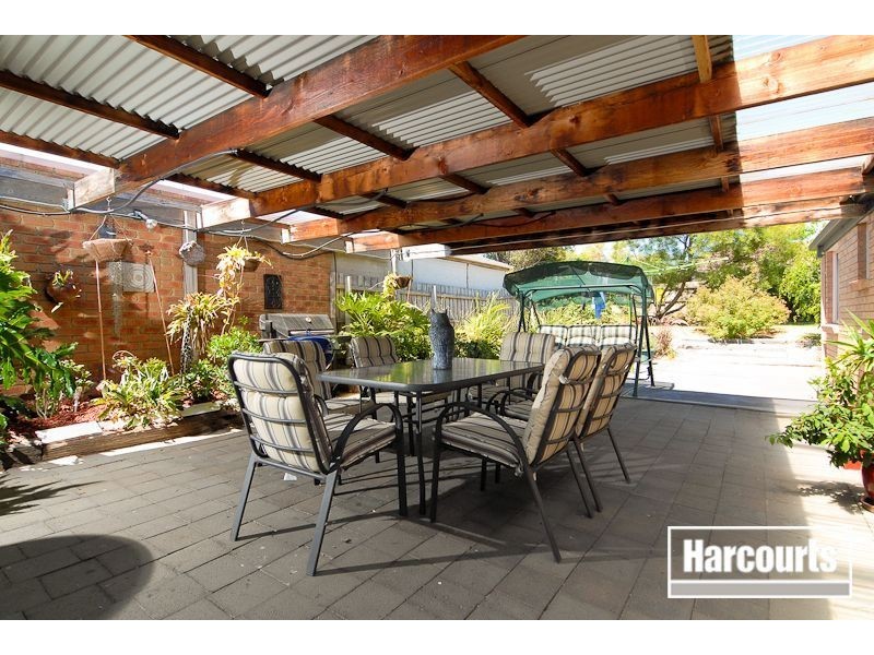 2 Parhnam Court, Carrum Downs VIC 3201