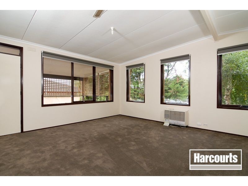 130 Tamarisk Drive, Frankston North VIC 3200