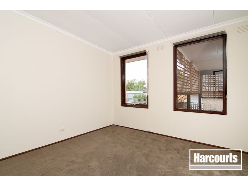 130 Tamarisk Drive, Frankston North VIC 3200