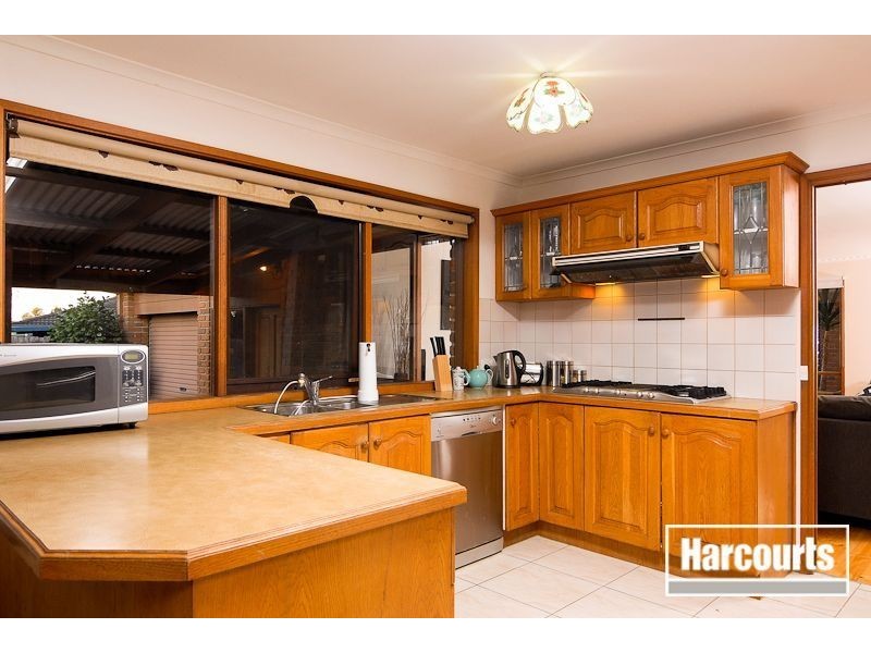 31 Rangeview Drive, Skye VIC 3977