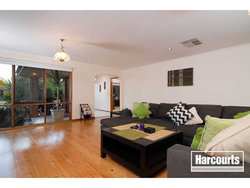 31 Rangeview Drive, Skye VIC 3977