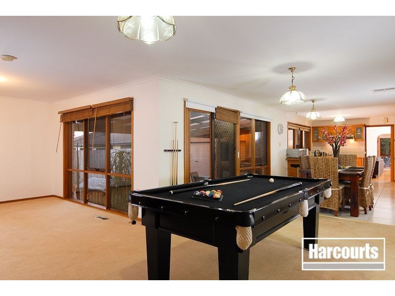 31 Rangeview Drive, Skye VIC 3977