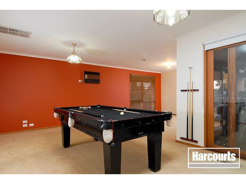 31 Rangeview Drive, Skye VIC 3977