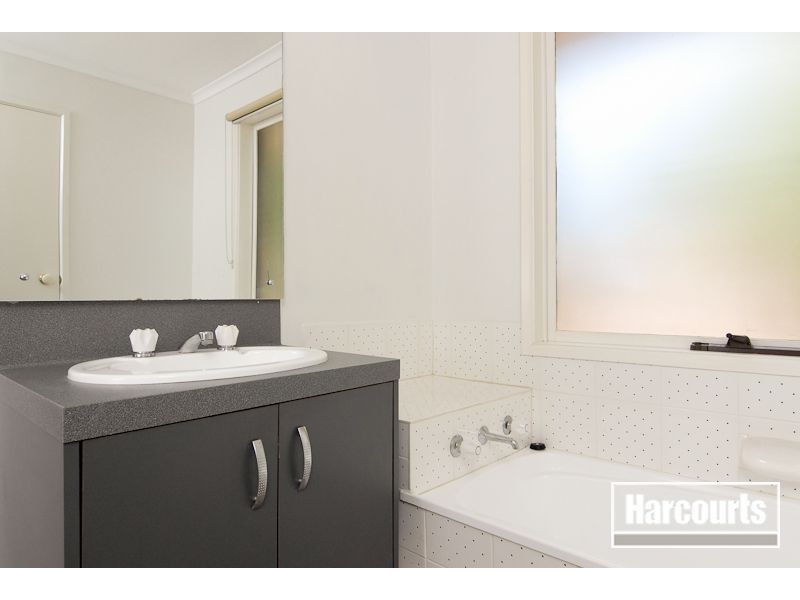 9 Paras Drive, Carrum Downs VIC 3201