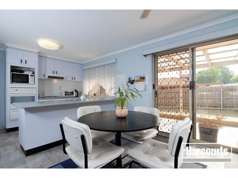 9 Rodney Court, Skye VIC 3977