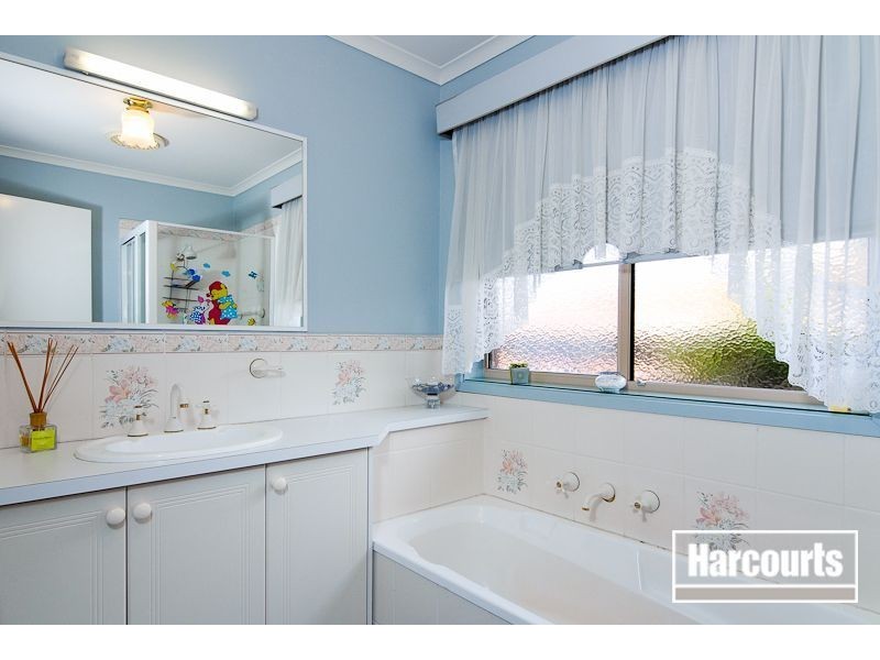 9 Rodney Court, Skye VIC 3977