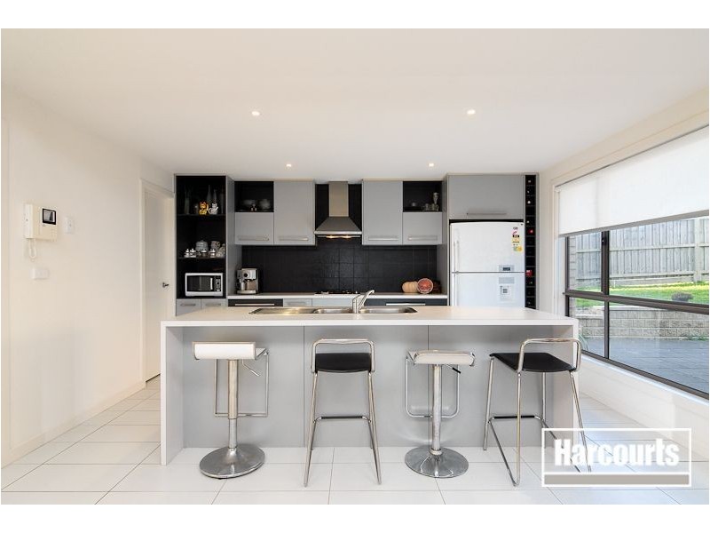 1 Golden Way, Skye VIC 3977