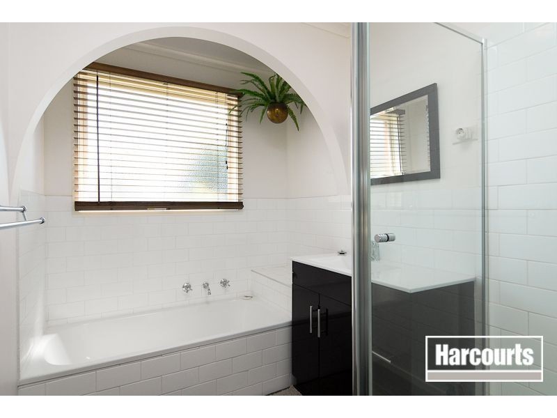 42 Sunbird Crescent, Carrum Downs VIC 3201