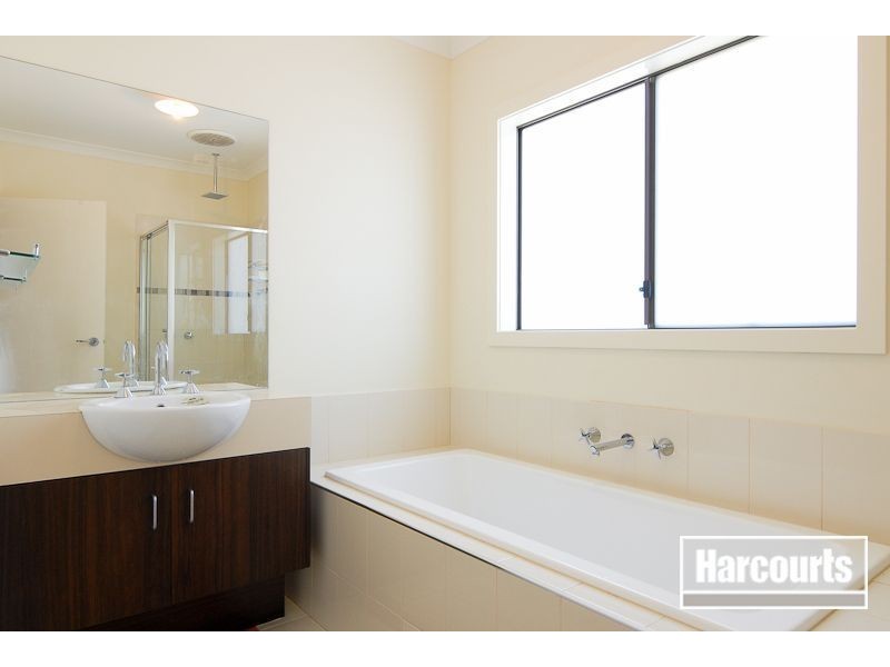 9 Dina Retreat, Carrum Downs VIC 3201