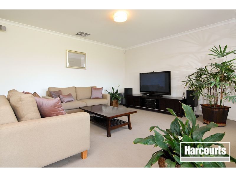 3 Ferrier Close, Sandhurst VIC 3977