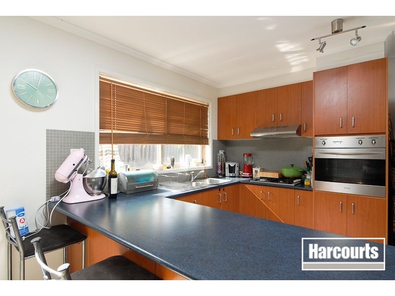 11 Sandalwood Grove, Carrum Downs VIC 3201