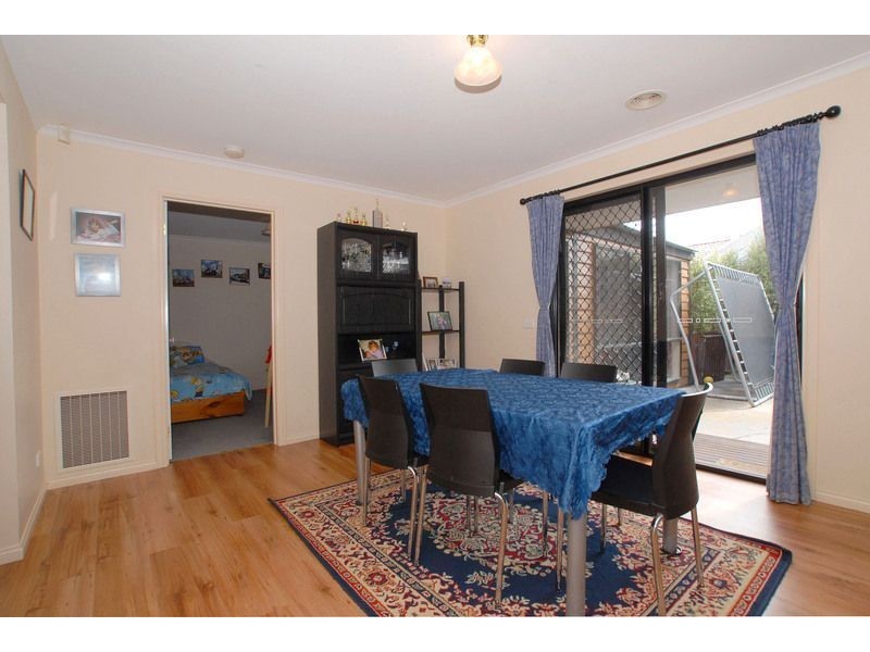 4 Lisa Beth Mews, Skye VIC 3977