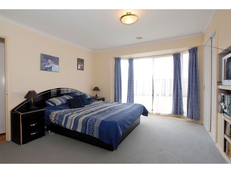 4 Lisa Beth Mews, Skye VIC 3977