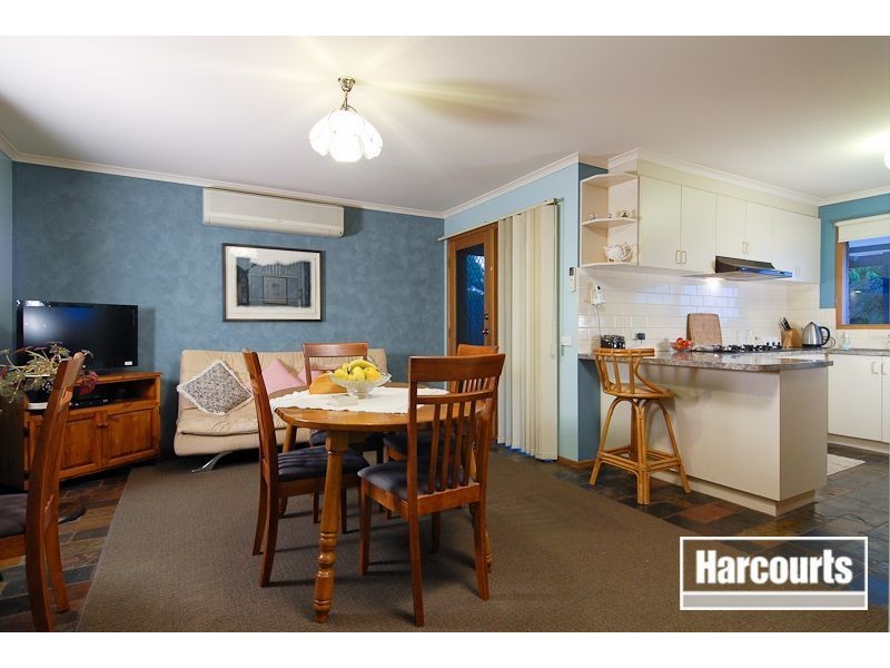 20 Oakwood Drive, Carrum Downs VIC 3201