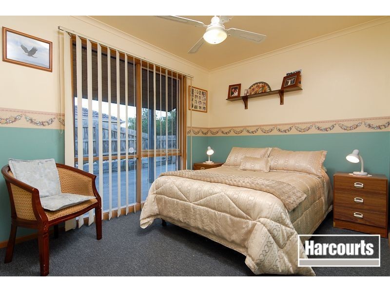 20 Oakwood Drive, Carrum Downs VIC 3201