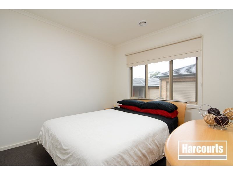 1/2 Langewan Drive, Langwarrin VIC 3910