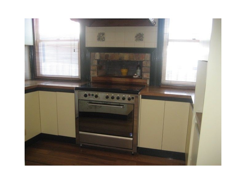 30 Mitchell Street, Seaford VIC 3198