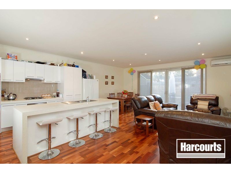 25 Airlie Grove, Seaford VIC 3198