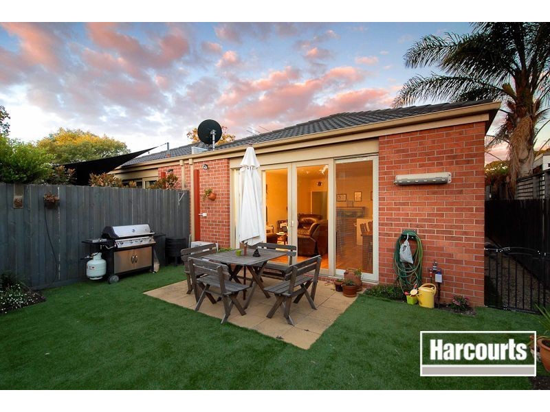 25 Airlie Grove, Seaford VIC 3198
