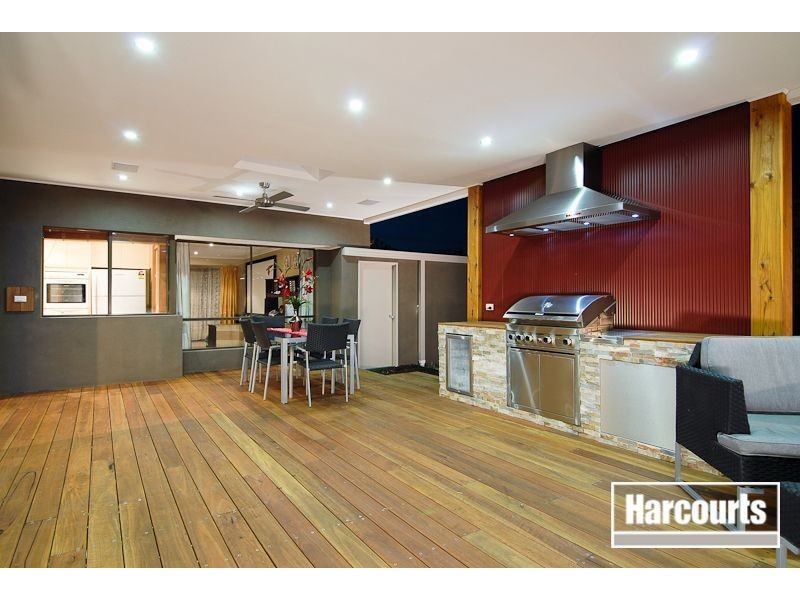 16 Partridge Crescent, Carrum Downs VIC 3201