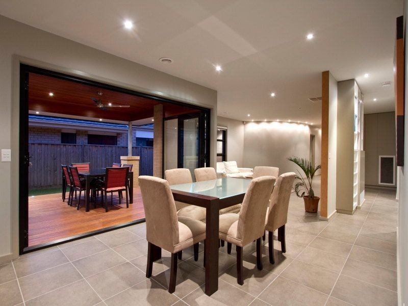 17 Tulloch Drive, Sandhurst VIC 3977