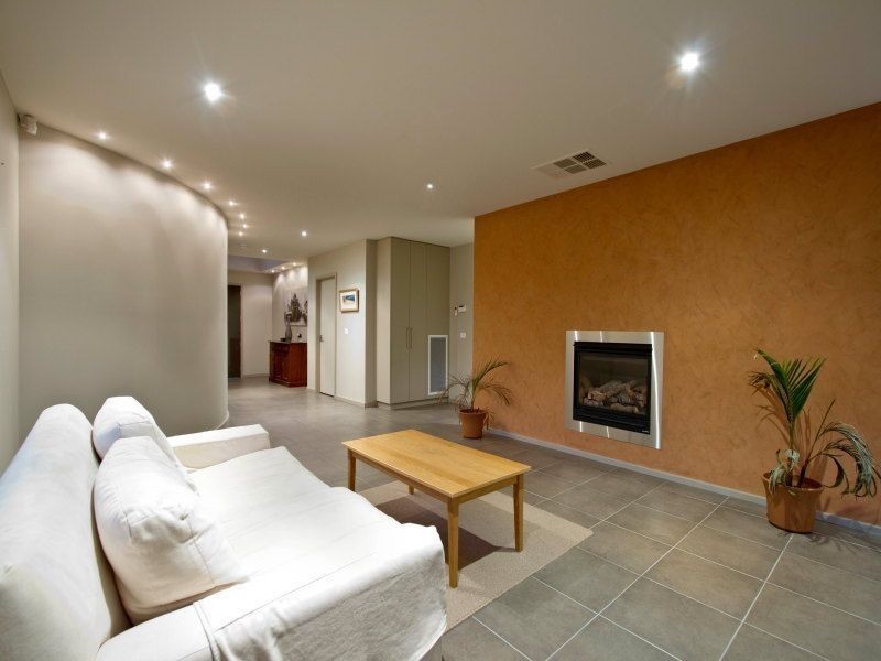 17 Tulloch Drive, Sandhurst VIC 3977