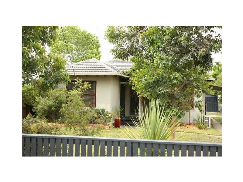22 Forest Drive, Frankston North VIC 3200