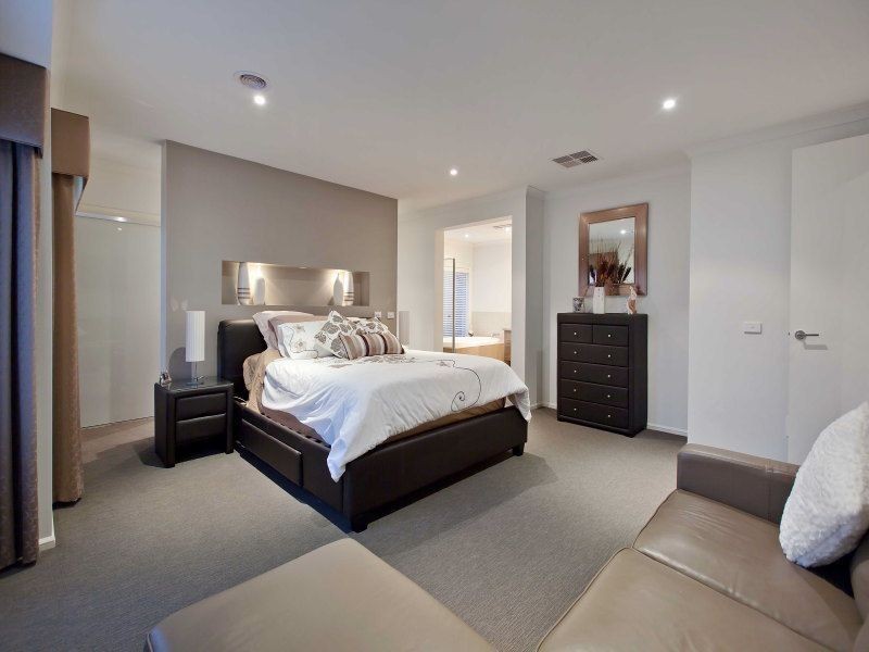 13 Corowa Place, Sandhurst VIC 3977