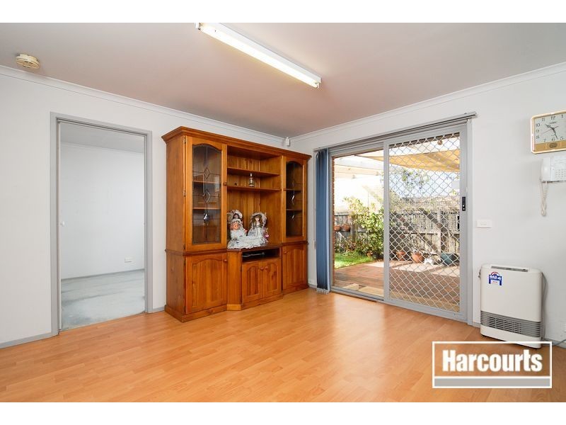 2 Laurel Crescent, Carrum Downs VIC 3201